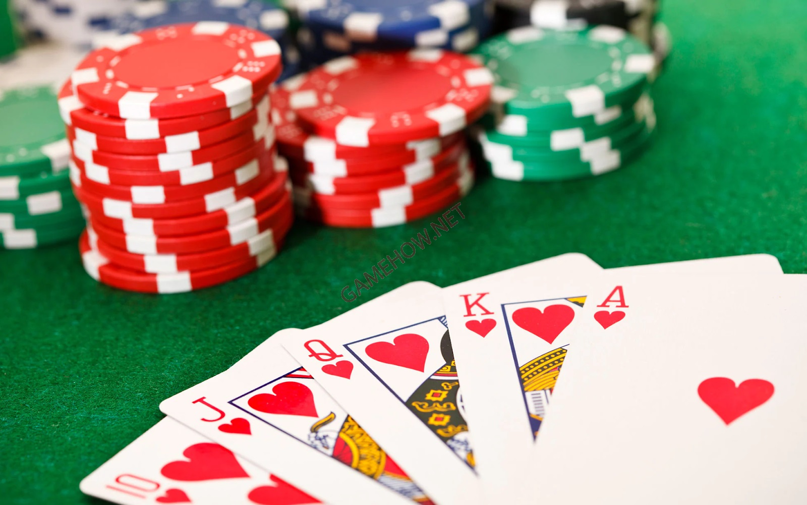 Poker Ee88 với luật chơi đơn giản, dễ hiểu